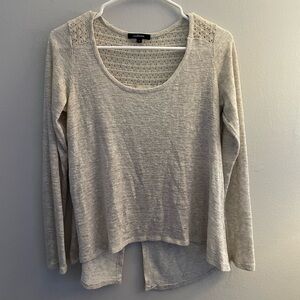 Ambiance shirt with back opening